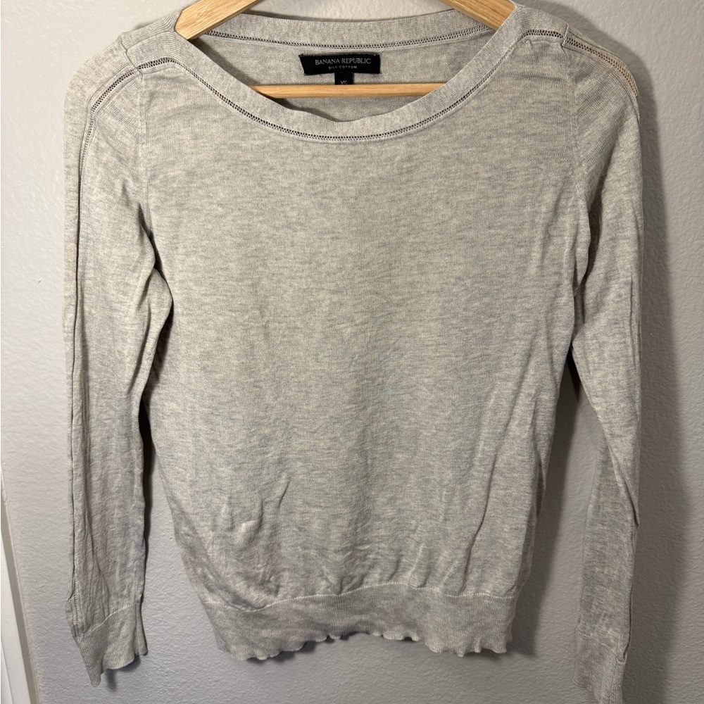 Banana Republic Silk Gray‎ Women's Sweater